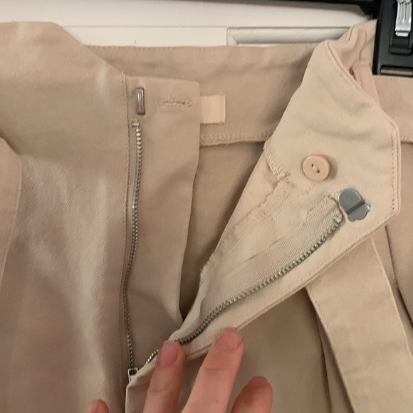 H&M Belted shorts - Picture 2 of 5